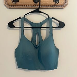 Victoria Secret On Point Sports Bra